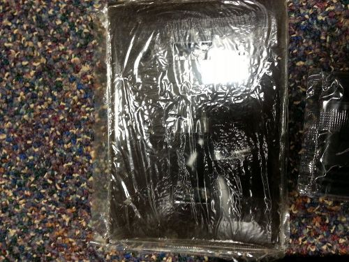 Unknown Manufactuer - Black 3 Gang Switch Plate - Plastic (NEW)