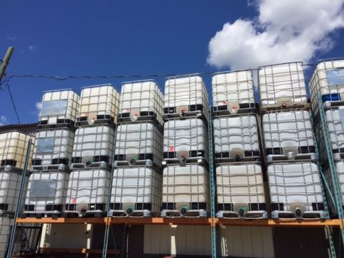 275 Gallon Liquid Poly IBC Storage Tote Tank