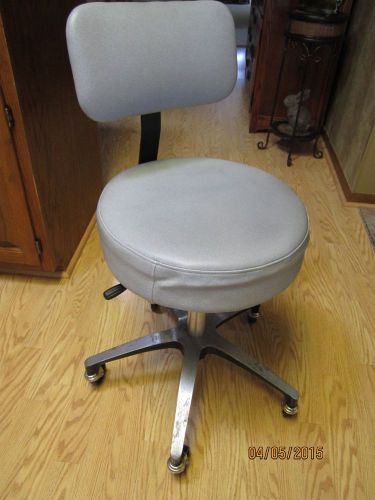 Vintage dental chair, operator&#039;s stool. Good condition!