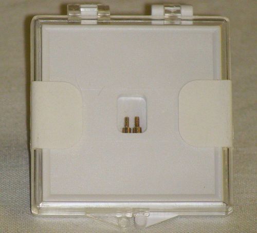 TWO (2) NOBEL BIOCARE 2mm GOLD SCREWS DCA 074-0 BRANEMARK DENTAL IMPLANT-FREE SH