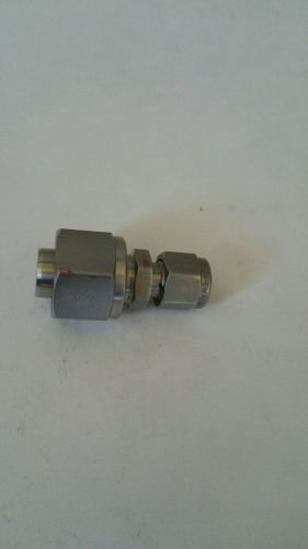 Swagelok SS-400-R-8BT, Bored-Through Reducer, 1/4 in. x 1/2 in. Tube OD