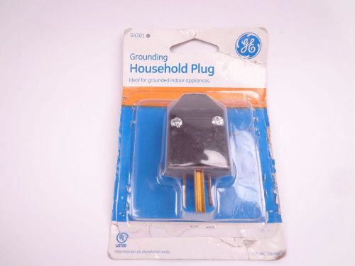 GE 54301 15A 125V Household Grounding Plug, Black   A001156V