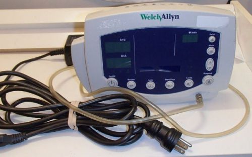 Welch Allyn 5300P 300 Series Vital Signs BP Blood Pressure Patient Monitor