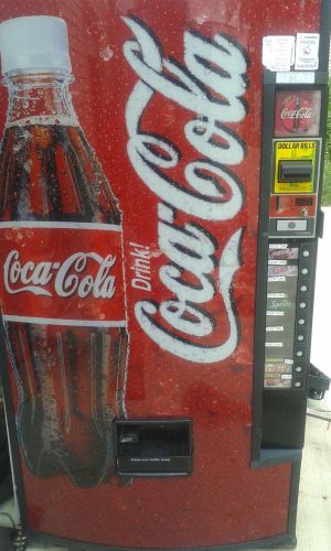 Royal 660-9 Soda Machine~9 Selections~Cans &amp; Bottles