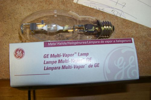 new GE 12652-MVR100-U-MED metal halide light bulb 100 watt