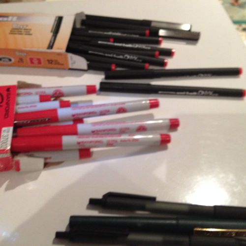 SHARPIE PERMANENT MARKERS * RED * ULTRA FINE POINT * 12 Pack 37002