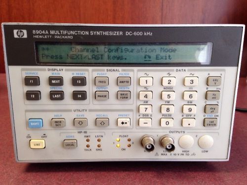 Hewlett Packard Multifunction Synthesizer DC-600kHz 8904A Tested to Power On