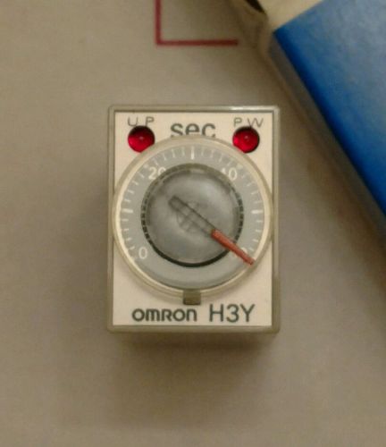 New Omron 60 Sec Solid State Timer H3Y-2 120V AC  **Look at my Feedback**