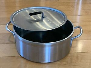 Vollrath 68215 Wear-Ever Classic Select 15 Qt. Heavy-Duty Aluminum Brazier Pan