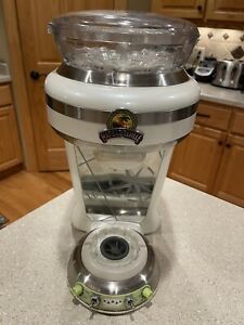 MARGARITAVILLE Frozen Concoction Drink Maker Ice Shaver Machine DM 1000