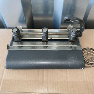 Master Products Mfg. Co. 3 Hole Punch Series 1000 Vintage Los Angeles USA Made
