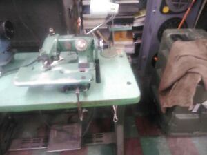 US MODEL 718-2 AND 718-1 (4) MACHINES  Blind stich industrial sewing machine