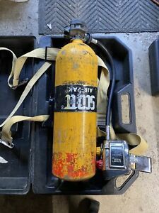 Scott Air Pak Air Tank in Case