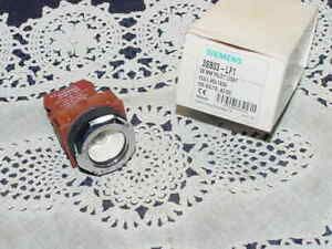 Siemens 3SB03-LF1, Pilot Light, 30 MM, Full Voltage, 120 Volts, AC/DC, No Lens
