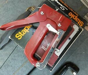 Red Swingline Heavy Duty Tacker #800 Stapler Handheld In OG Package