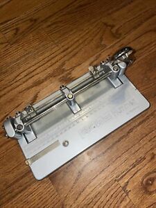BATES HUMMER HEAVY DUTY ADJUSTABLE 3 HOLE PUNCH Excellent