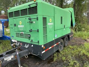 Doosan 915 CFM Towable Air Compressor