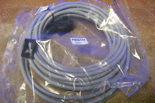 NEW Festo Electric 30937 Plug Socket With Cable (KMF-1-24DC-5-LED)