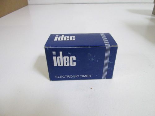 IDEC ELECTRONIC TIMER GT3A-3AF20 *NEW IN BOX*