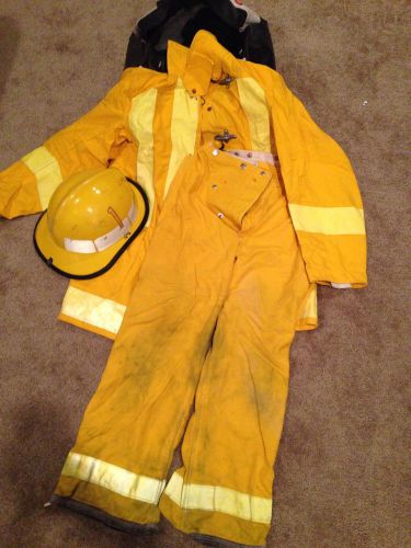 Globe Firefighting Suit 7.5 Oz Nomex Jacket: 40 Pants: 34-30 Includes Hat, Bag