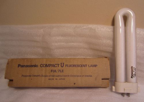 Panasonic Compact U FUL 7LE FUL7LE 4-Pin Fluorescent Light Bulb Lamp In Box