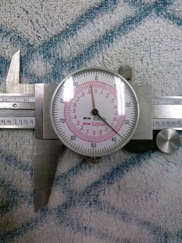 DIAL CALIPER 6 INCH  Light use excellent condition .02 MM .001in Stainless