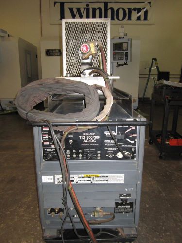 LINCOLN IDEALARC 300 AMP TIG WELDER WITH BERNARD WATER COOLED TORCH