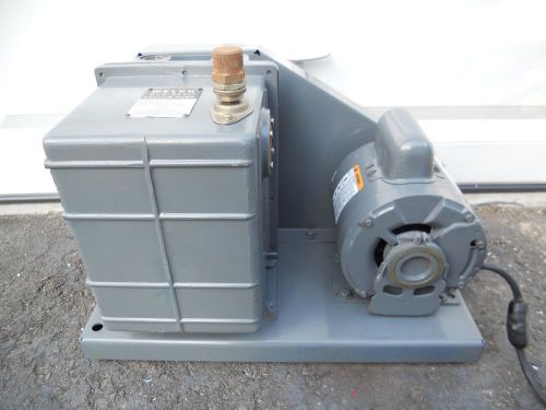 Welch  1402 Duo Seal  Vacuum Pump 1402 ( Welch Scientific Company )