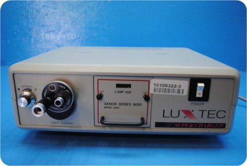 LUXTEC XENON SERIES 9000 9300 SUPER CHARGED LIGHT SOURCE @