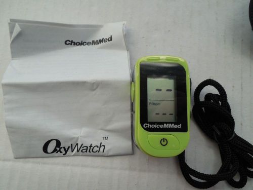 ChoiceMMed Pulse Oximeter Model: OxyWatch C15D 11/2013 1&#034;X2&#034;  carrycase &amp; Strap