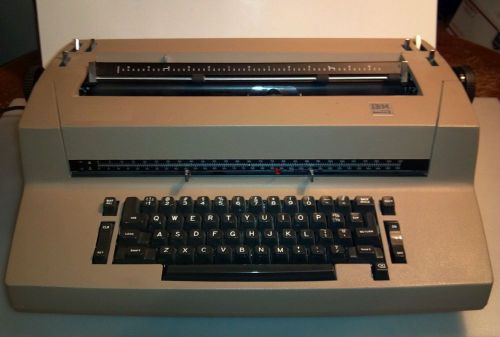 Vintage IBM Selectric II Correcting electric Typewriter - Used Working