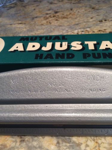 VINTAGE MUTUAL ADJUSTABLE 3-HOLE PAPER PUNCH NO. 2o MADE IN U.S.A. Heavyduty