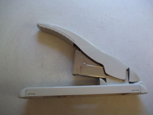 Swingline model 390 heavy duty stapler