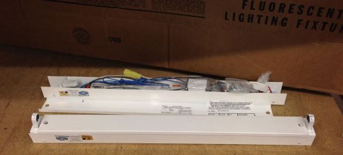 New LSI fluorescent fixture T5 22&#034; 24-39W retail/display/garage/shop/shelf light