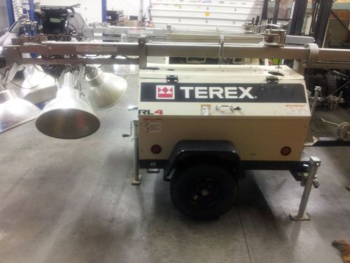 2013 genie / terex rl4 diesel 30&#039; light tower 6kw generator 2600hr (2) units for sale