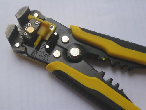 Self-adjustable multifunctional wire stripper crimping cutter tool crimper for sale