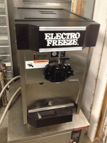 Electro freeze cs4-242 yogurt or ice cream machine only 4 years old! for sale