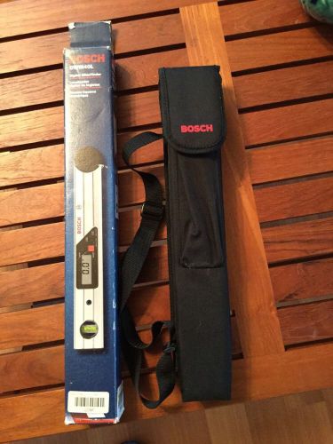 Bosch DWM40L Miter finder 17 inch Digital Protractor &amp; Extension Leg