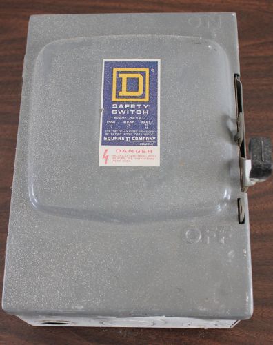 Square D D-222-N Safety Swich Disconnect Fusible 60 AMP 240 VAC Used Series D2
