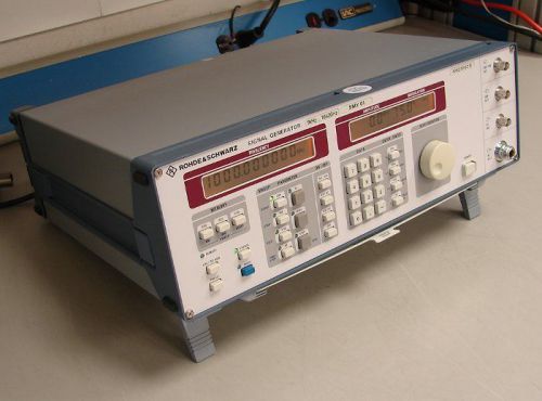 Rohde &amp; schwarz smy 01 signal generator 9khz-1040mhz, -140 to +13dbm, tested for sale