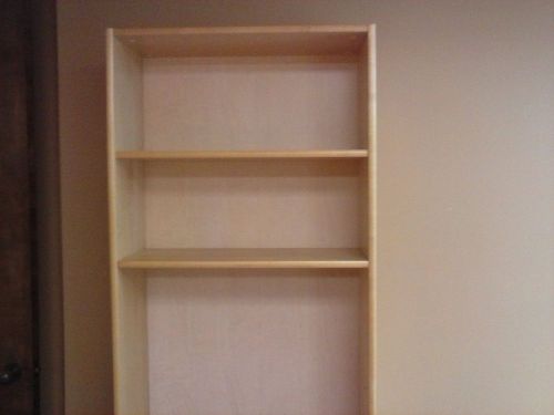 6-Shelf Adjustable Bookcase. Maple Color Local Pick Up $$ Make Offer $$
