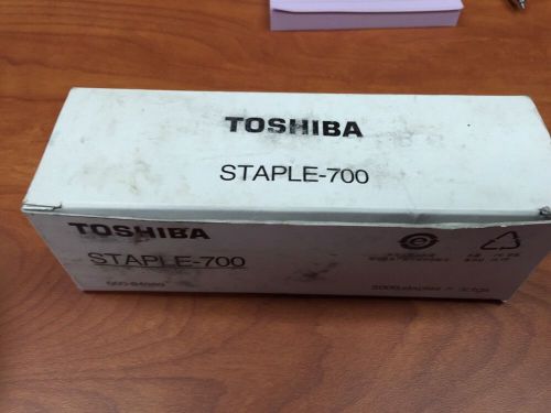 Toshiba Staples 700