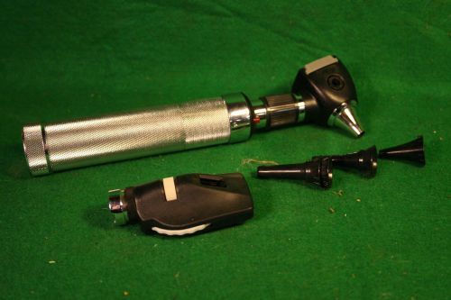 Used Welch Allyn Diagnostic Otoscope 71050 120v 60 HZ 11610 Attachment To-37T!