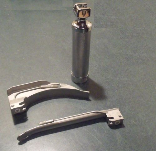 Welch-Allyn 60300 Laryngoscope Hook-On Handle with MAC-3 &amp; Miller Size 2 Blades