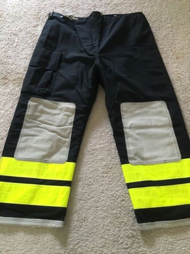 Globe Firefighter Pants  Size 46-30 Year 1993 Very Good Condition New