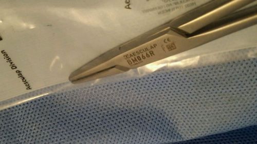 NEW IN PACKAGE NEEDLE HOLDER