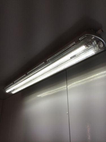 Walk in cooler 4&#039; nsf led ceiling light fixture vapor proof for sale