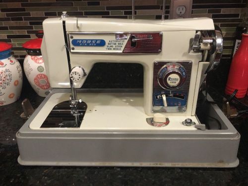 Vintage Morse 4300 Zig Zag Fotomatic III Sewing Machine w/Case &amp; Peddle