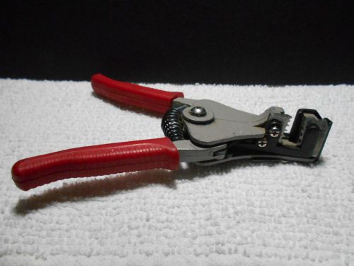 Nearly New GB Automatic Wire Strippers-Hand Held And Very Easy To Use-PLZSee Pix
