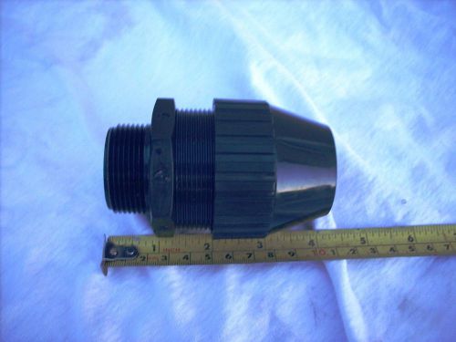 T&amp;B Thomas &amp; Betts Black Plastic Gland Connector for 1 1/4&#034; Cable, lot of 2 Pcs
